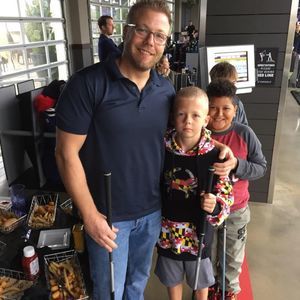 Meet your Posher, Lonnie